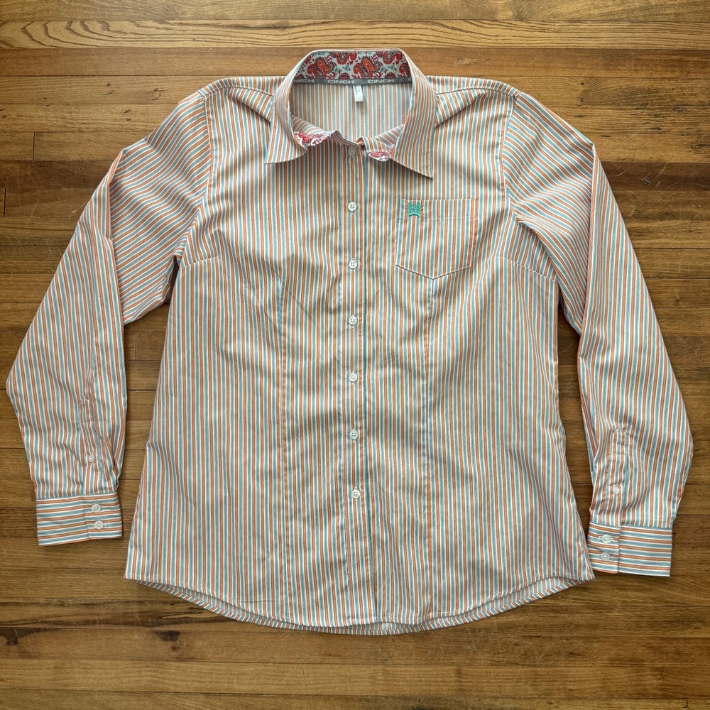 Cinch Women’s long sleeve button up shirt size XL